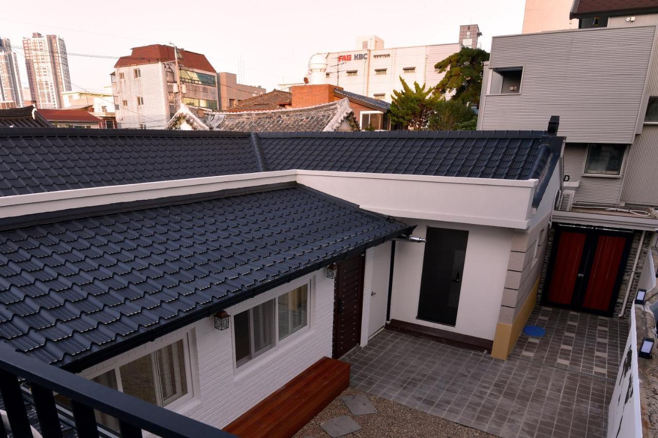 Guma Modern Hanokstay Daegu Exterior photo